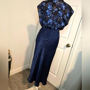 FORGOTTEN GRACE Elegant Blue Floral Silk Skirt.